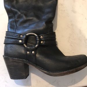 Awesome Frye boots!